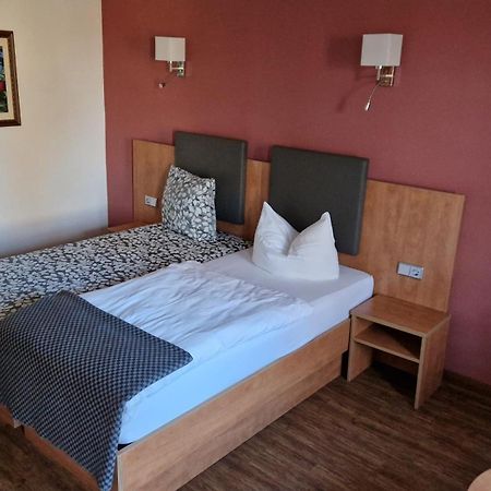 Hotel Garni Demmel & Cie Rohrsheim Εξωτερικό φωτογραφία