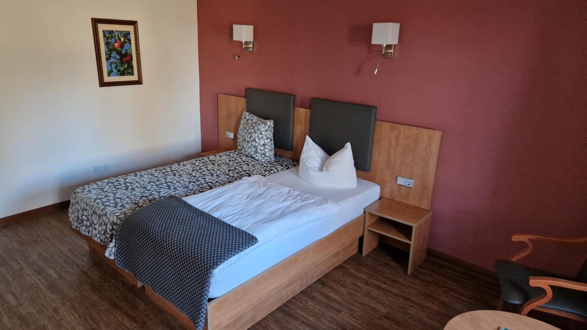 Hotel Garni Demmel & Cie Rohrsheim Εξωτερικό φωτογραφία
