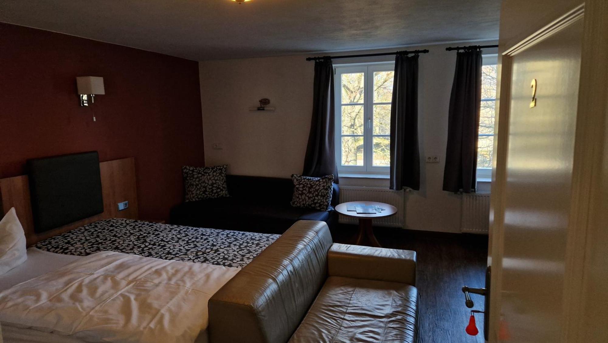 Hotel Garni Demmel & Cie Rohrsheim Εξωτερικό φωτογραφία